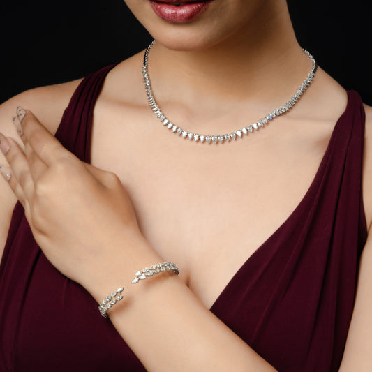 Dewdrop Embrace Bracelet